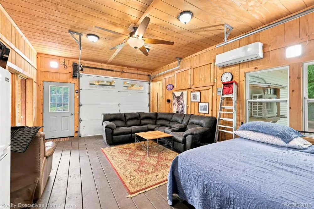 2665 Geneva Lake Drive Wayland Township, MI 49344