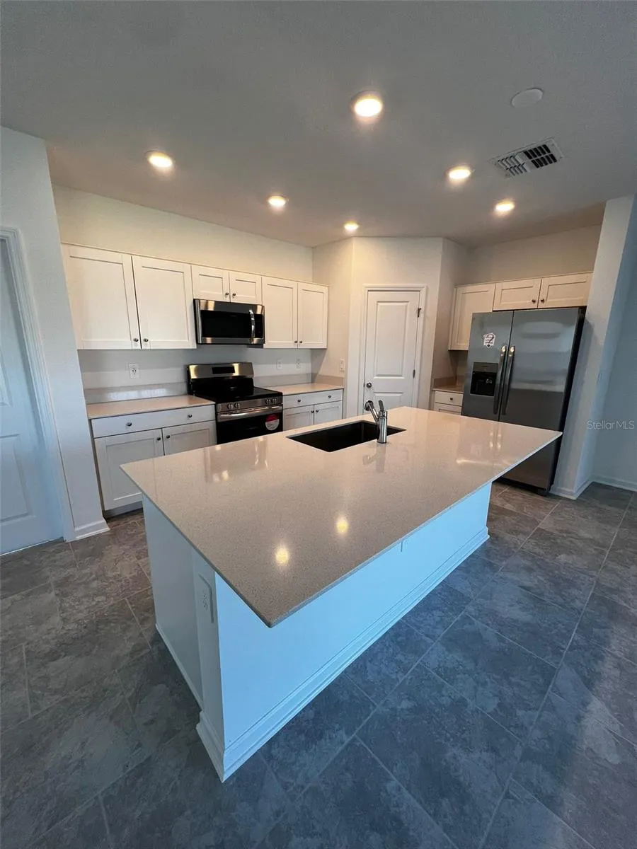 433 SANDBAR LANE Haines City, FL 33844