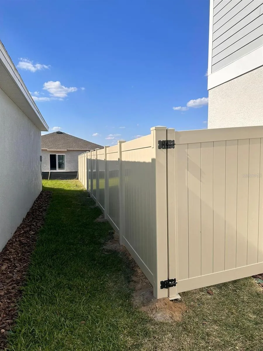 433 SANDBAR LANE Haines City, FL 33844
