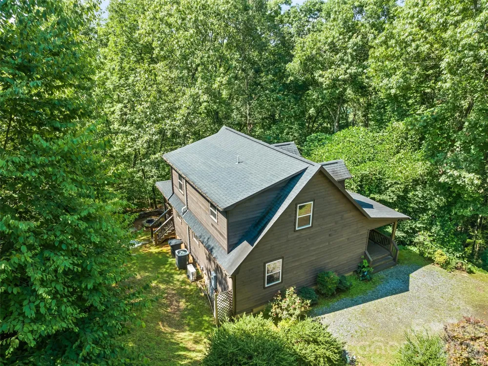 374 Rio Bravo Drive Sylva, NC 28779