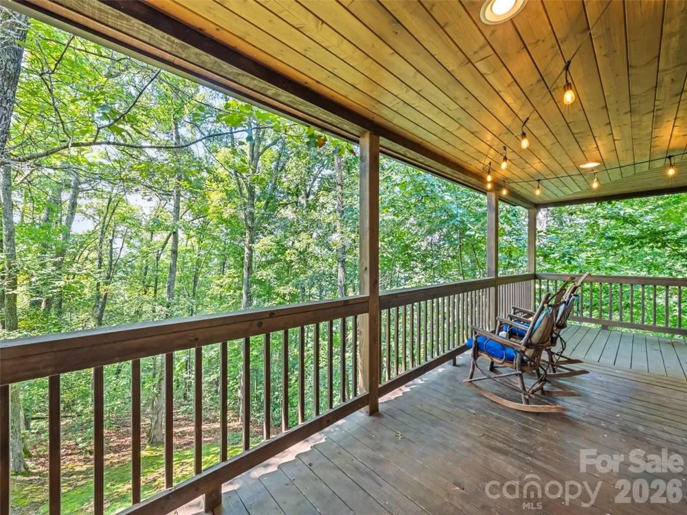 374 Rio Bravo Drive Sylva, NC 28779