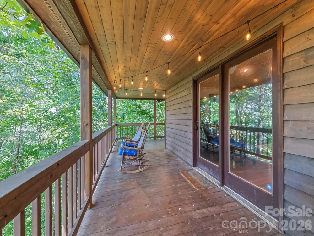 374 Rio Bravo Drive Sylva, NC 28779