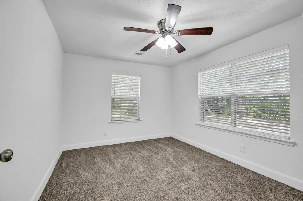 432 Robinson Road Oyster Creek, TX 77541