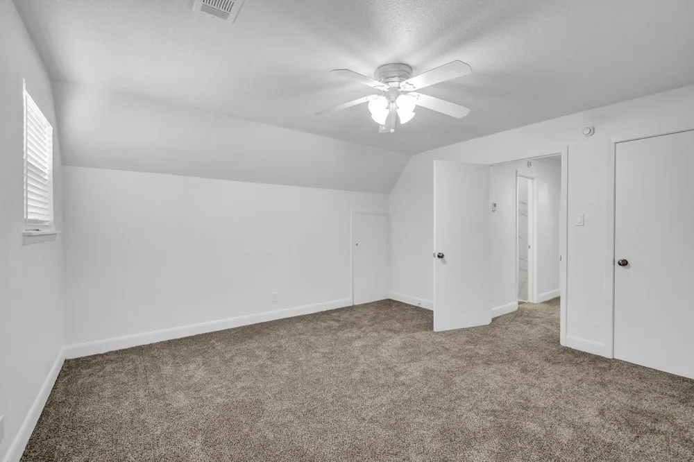 432 Robinson Road Oyster Creek, TX 77541