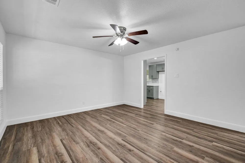 432 Robinson Road Oyster Creek, TX 77541