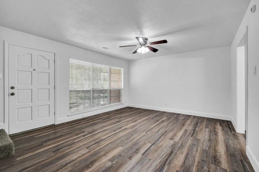 432 Robinson Road Oyster Creek, TX 77541