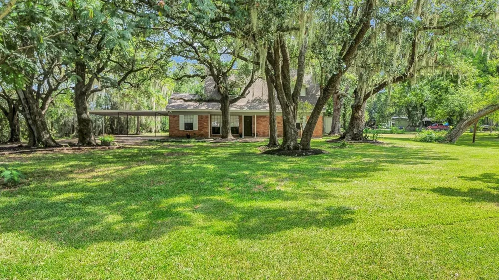 432 Robinson Road Oyster Creek, TX 77541