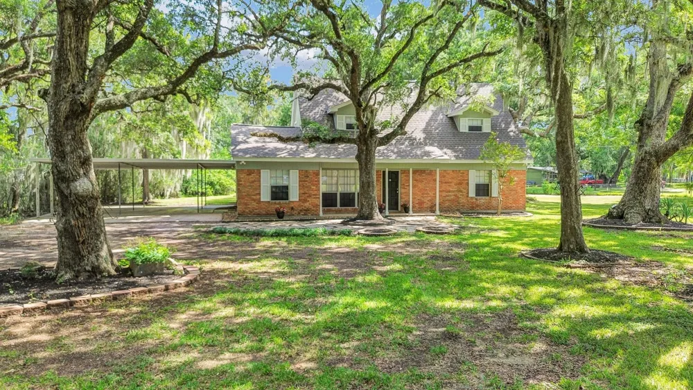 432 Robinson Road Oyster Creek, TX 77541