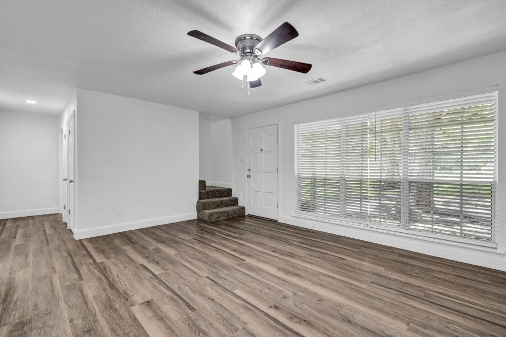 432 Robinson Road Oyster Creek, TX 77541
