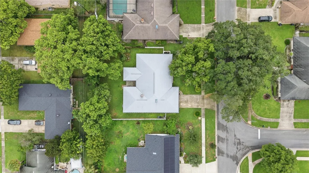 521 FERNWOOD DRIVE Altamonte Springs, FL 32701
