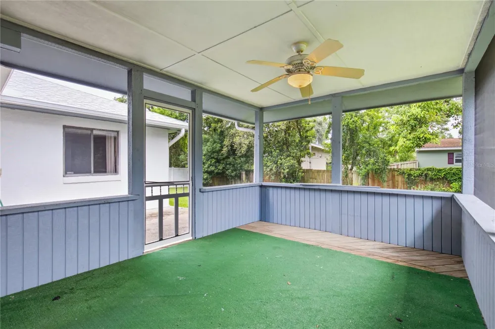 521 FERNWOOD DRIVE Altamonte Springs, FL 32701