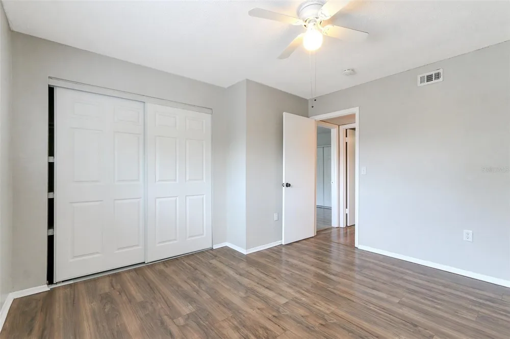 922 LAKE DESTINY ROAD #E Altamonte Springs, FL 32714