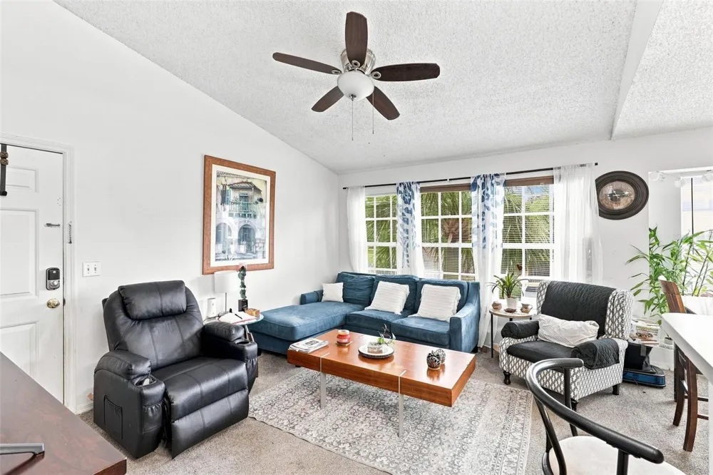 1085 S HIAWASSEE ROAD #523 Orlando, FL 32835