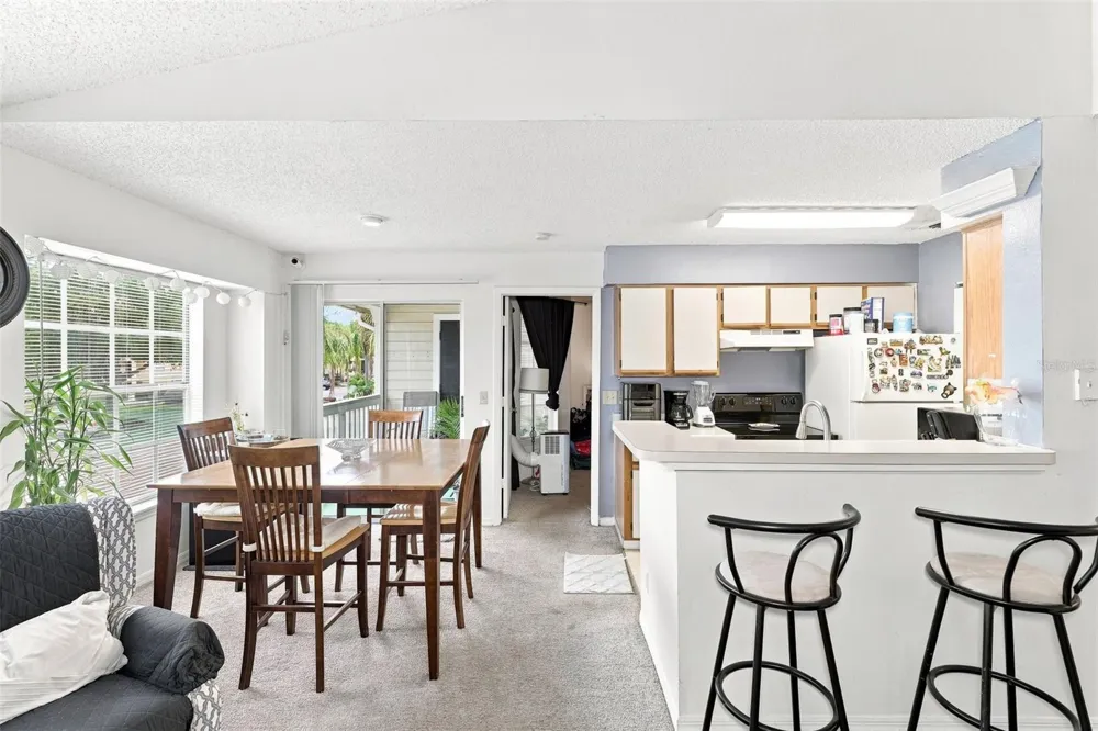 1085 S HIAWASSEE ROAD #523 Orlando, FL 32835