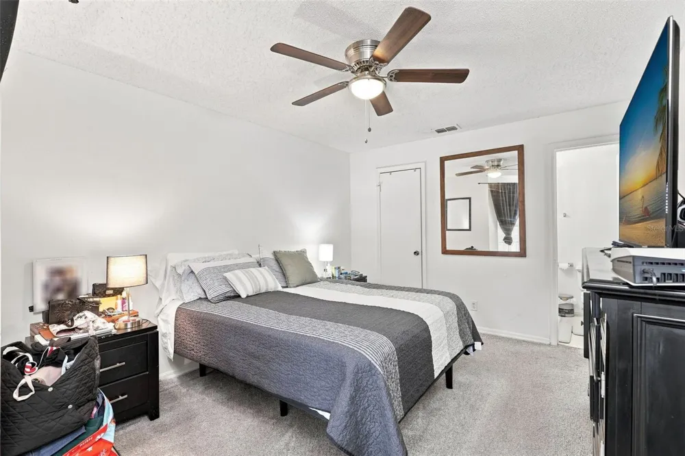 1085 S HIAWASSEE ROAD #523 Orlando, FL 32835