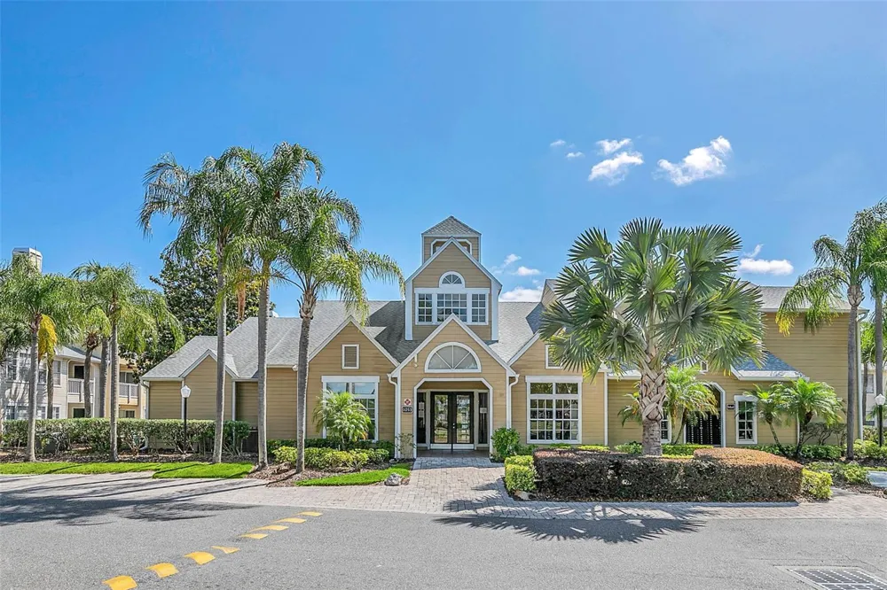 1085 S HIAWASSEE ROAD #523 Orlando, FL 32835