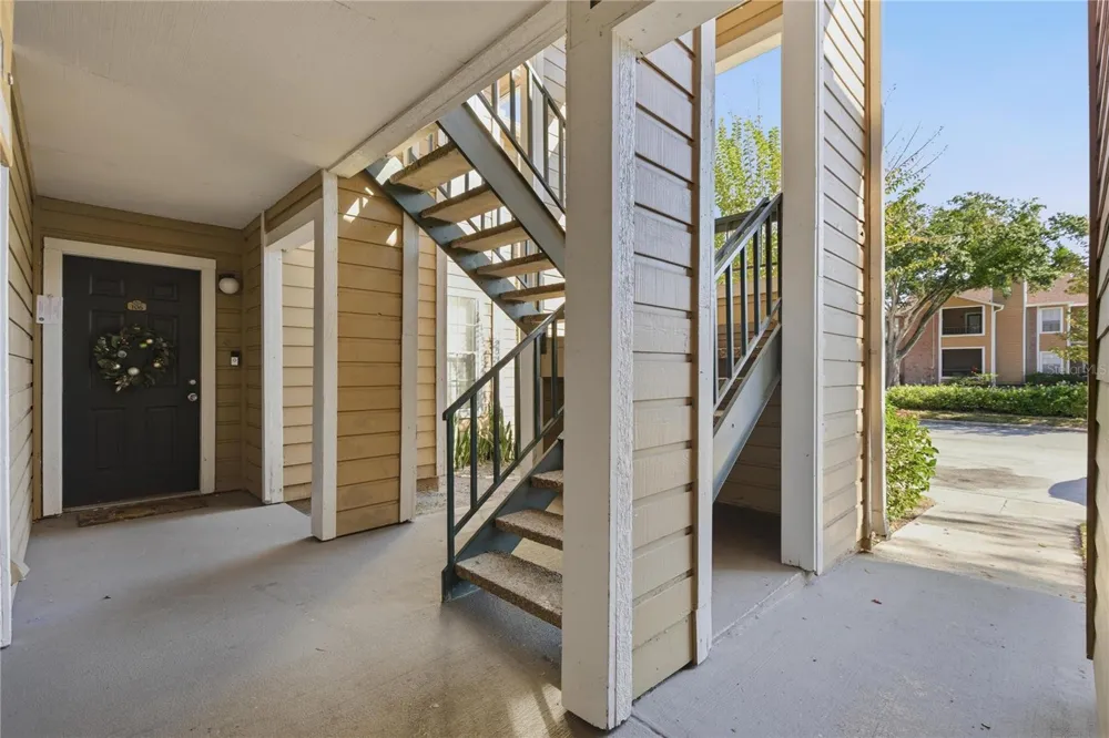 4401 THORNBRIAR LANE #R106 Orlando, FL 32822