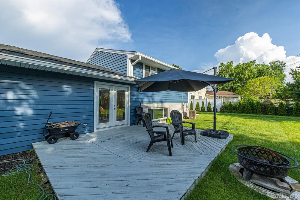 676 Sheffield Road Auburn Hills City, MI 48326