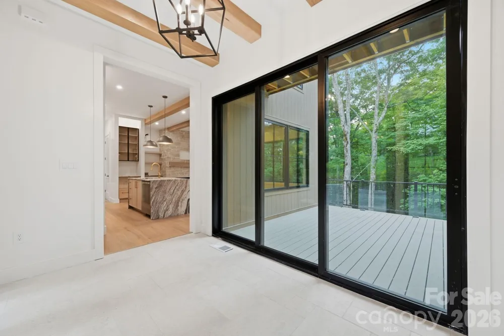 519 Rock Spring Circle Sugar Mountain, NC 28604