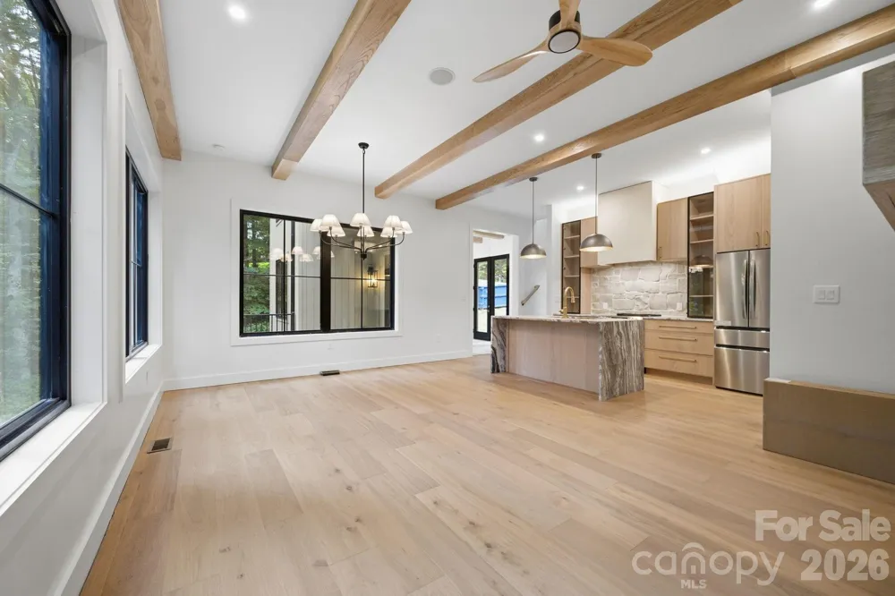 519 Rock Spring Circle Sugar Mountain, NC 28604