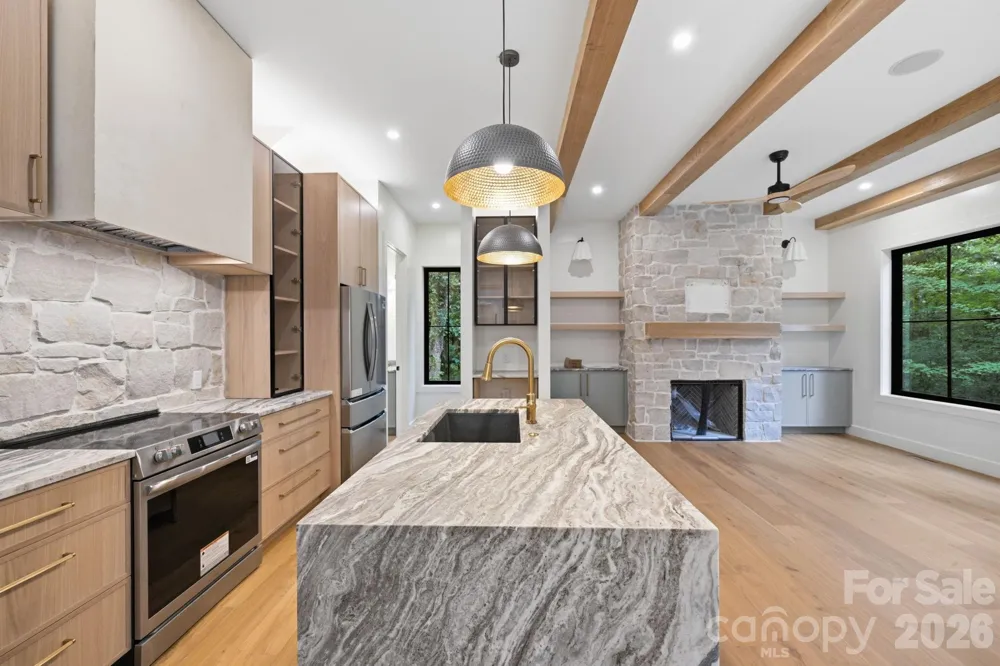 519 Rock Spring Circle Sugar Mountain, NC 28604