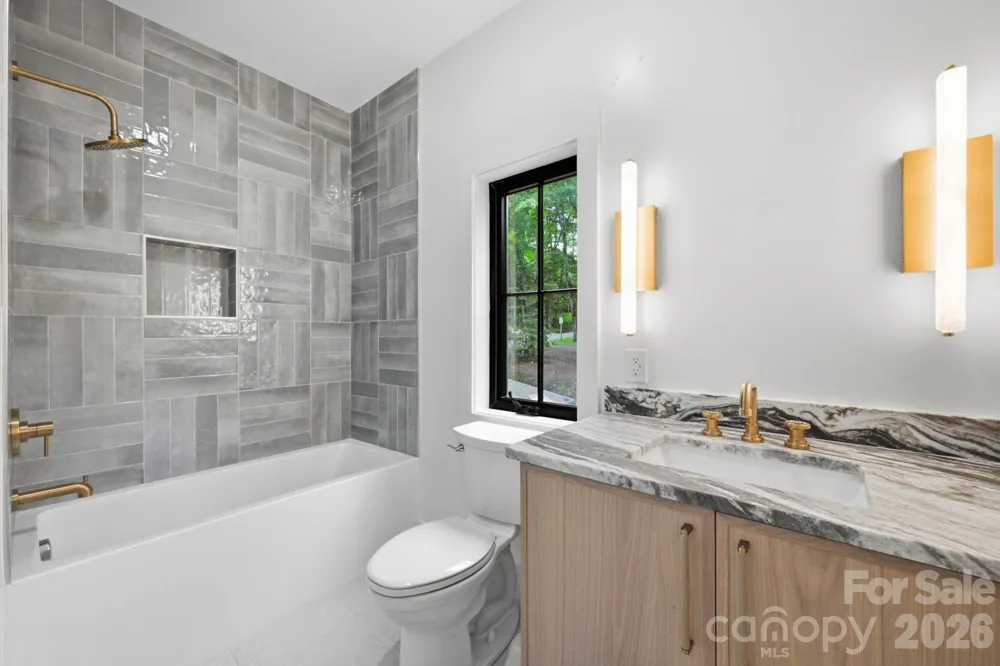 519 Rock Spring Circle Sugar Mountain, NC 28604