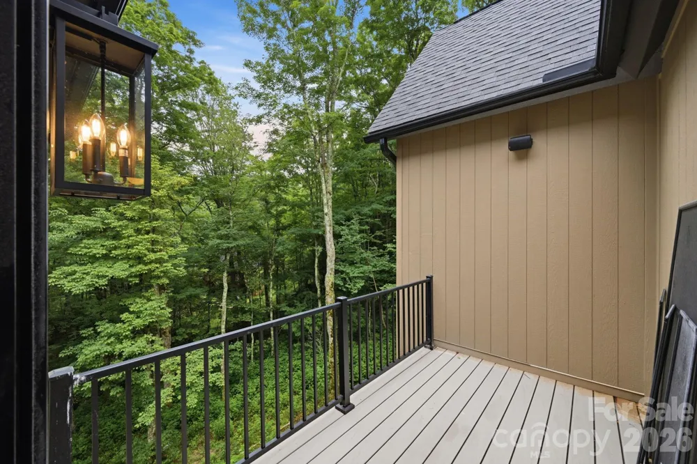 519 Rock Spring Circle Sugar Mountain, NC 28604