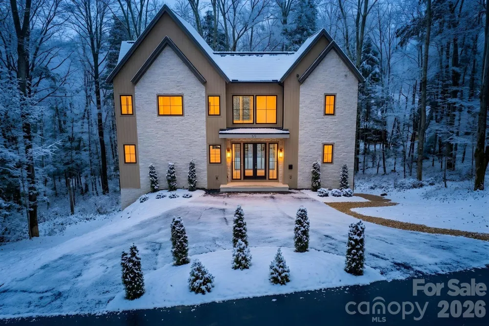 519 Rock Spring Circle Sugar Mountain, NC 28604