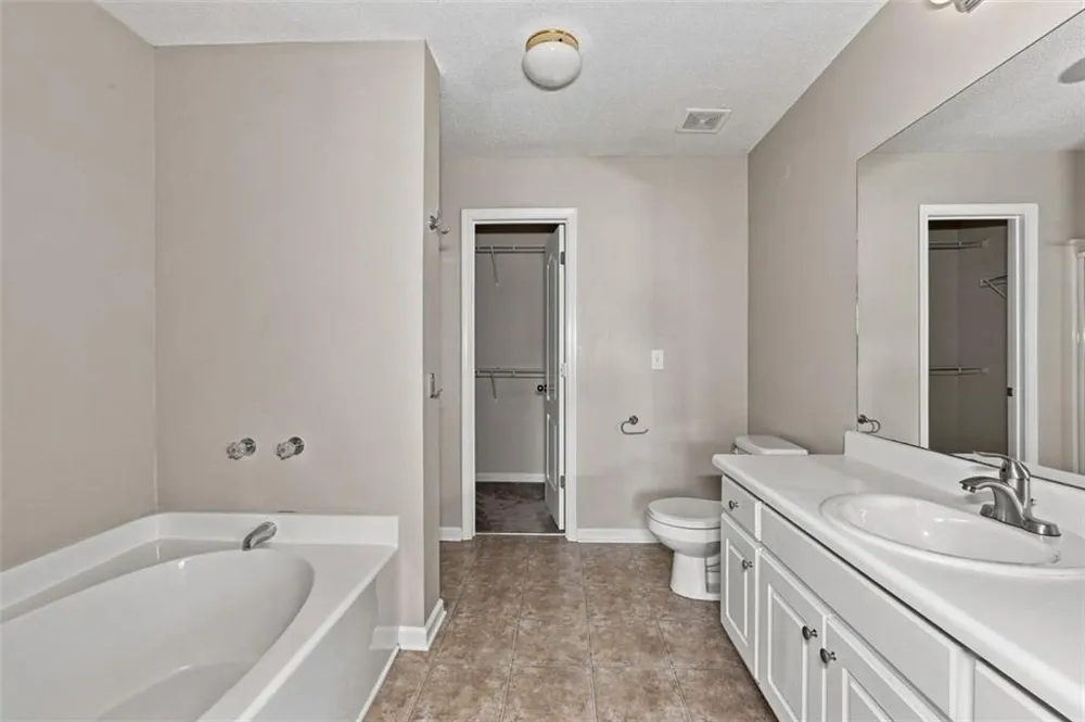 1428 Box Circle Winder, GA 30680