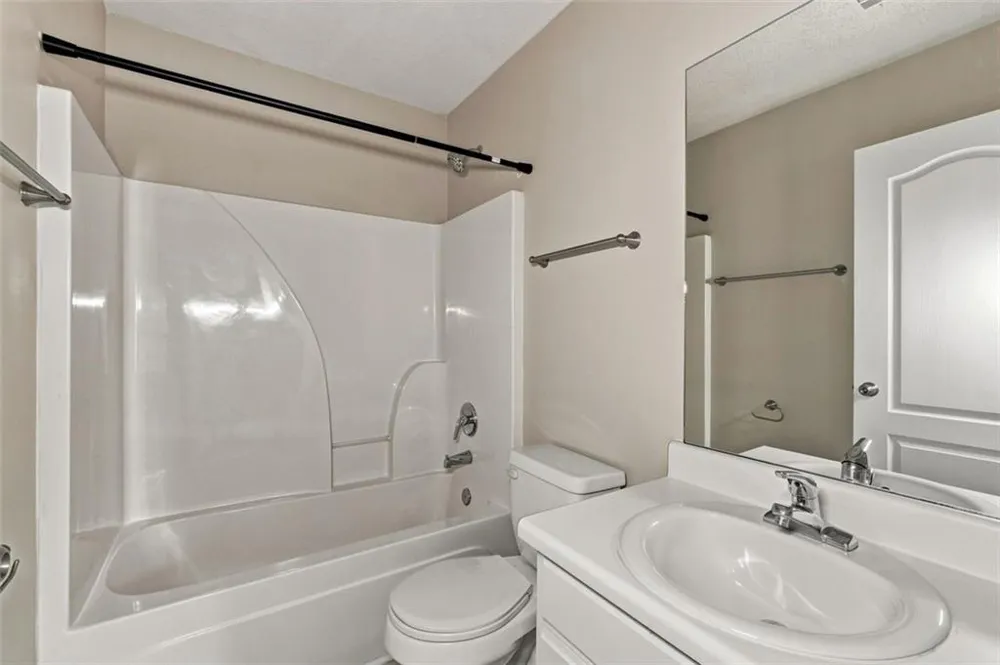 1428 Box Circle Winder, GA 30680