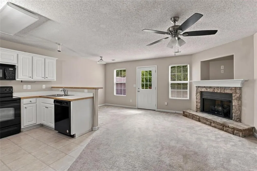 1428 Box Circle Winder, GA 30680
