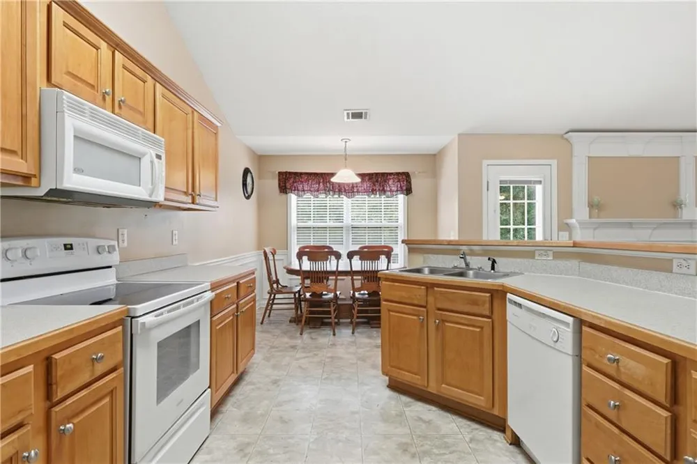 234 Dogwood Lane SE Calhoun, GA 30701