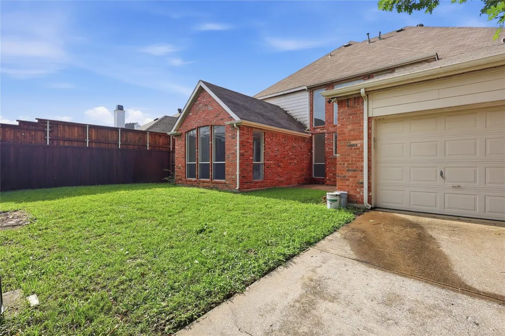 2809 Tallahassee Plano, TX 75074