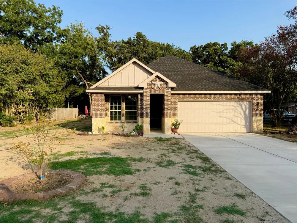 1093 Oak Ridge Drive Oak Ridge, TX 75160