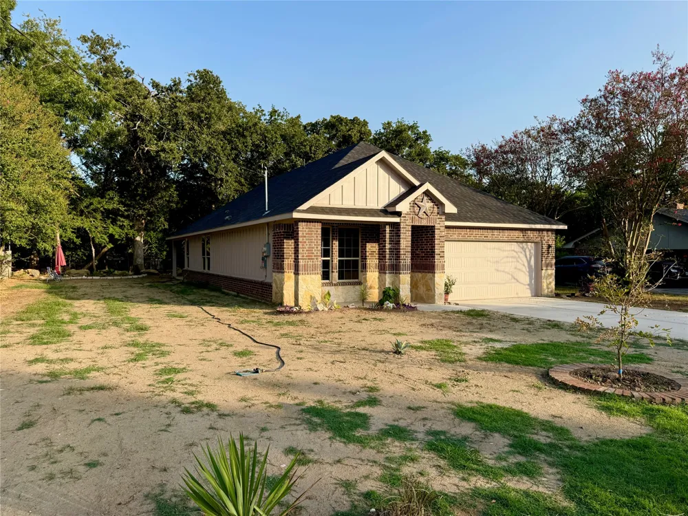 1093 Oak Ridge Drive Oak Ridge, TX 75160