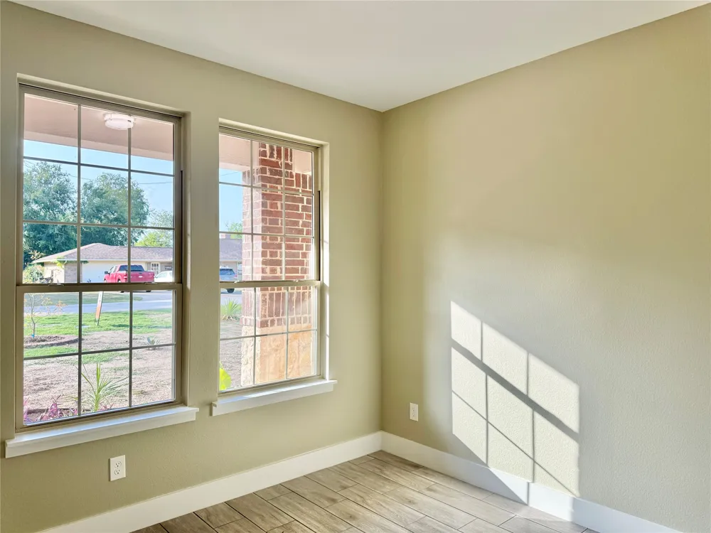 1093 Oak Ridge Drive Oak Ridge, TX 75160