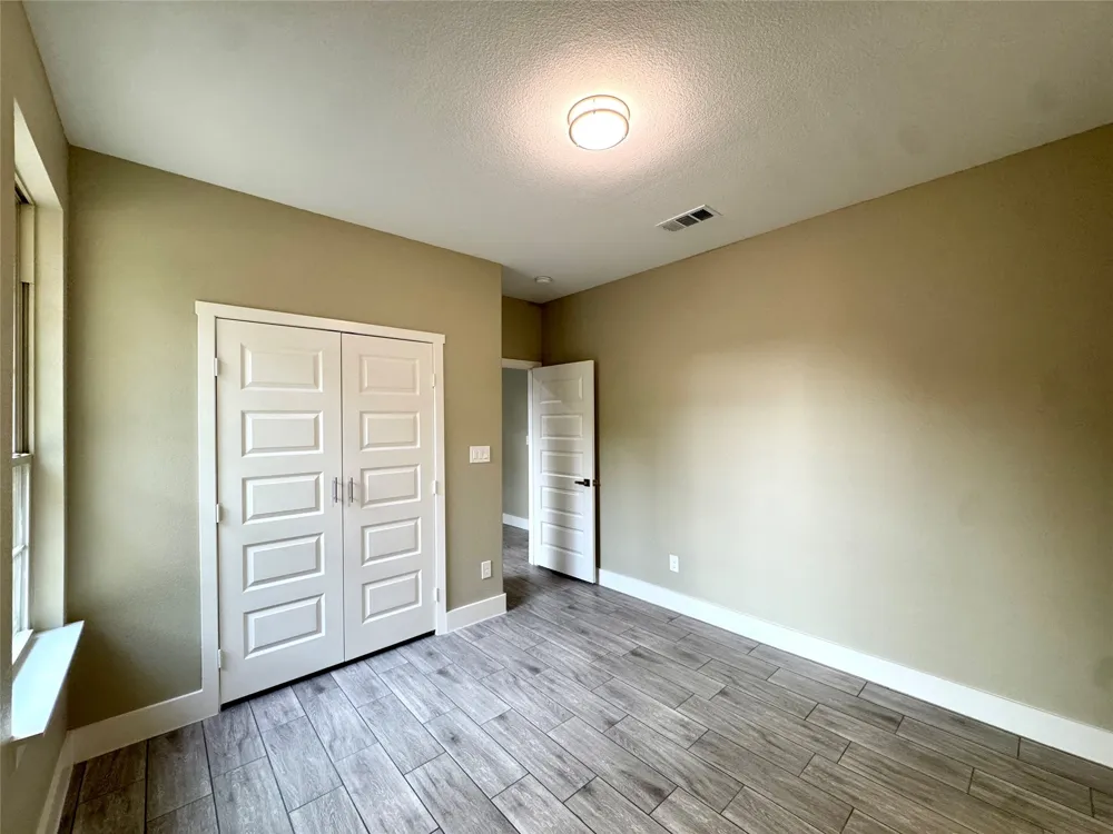 1093 Oak Ridge Drive Oak Ridge, TX 75160