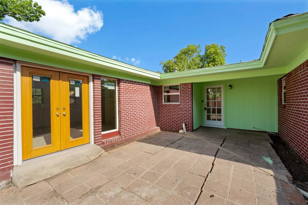 13545 Flagstone Lane Dallas, TX 75240