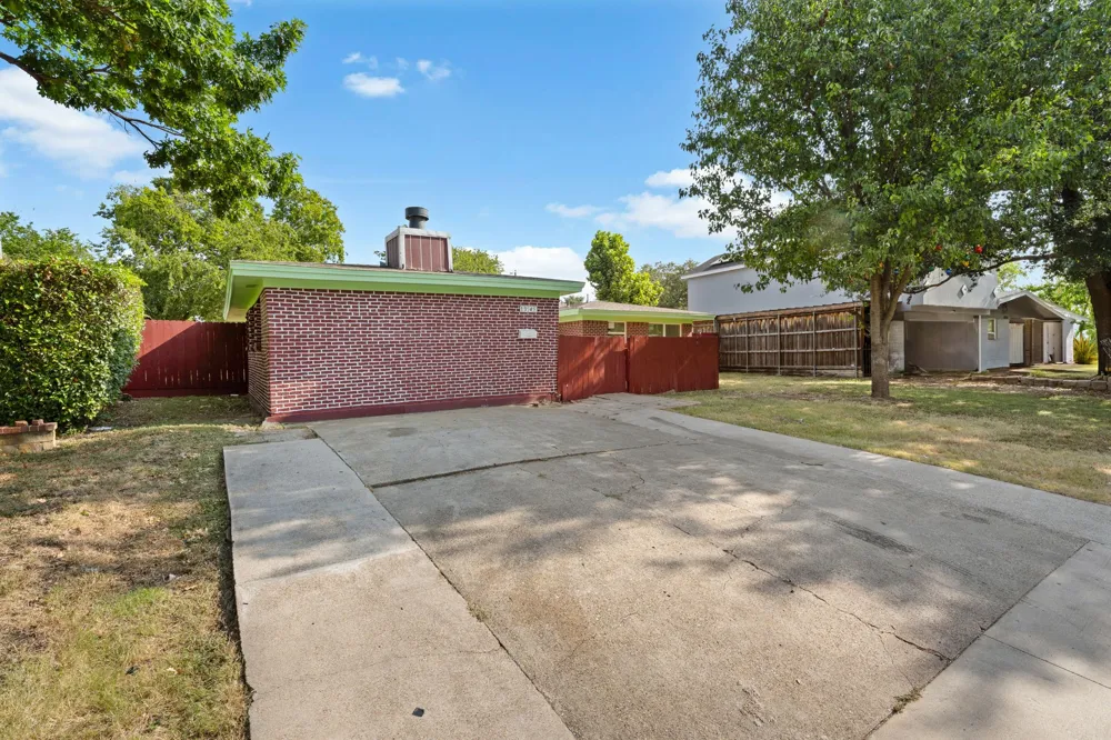 13545 Flagstone Lane Dallas, TX 75240