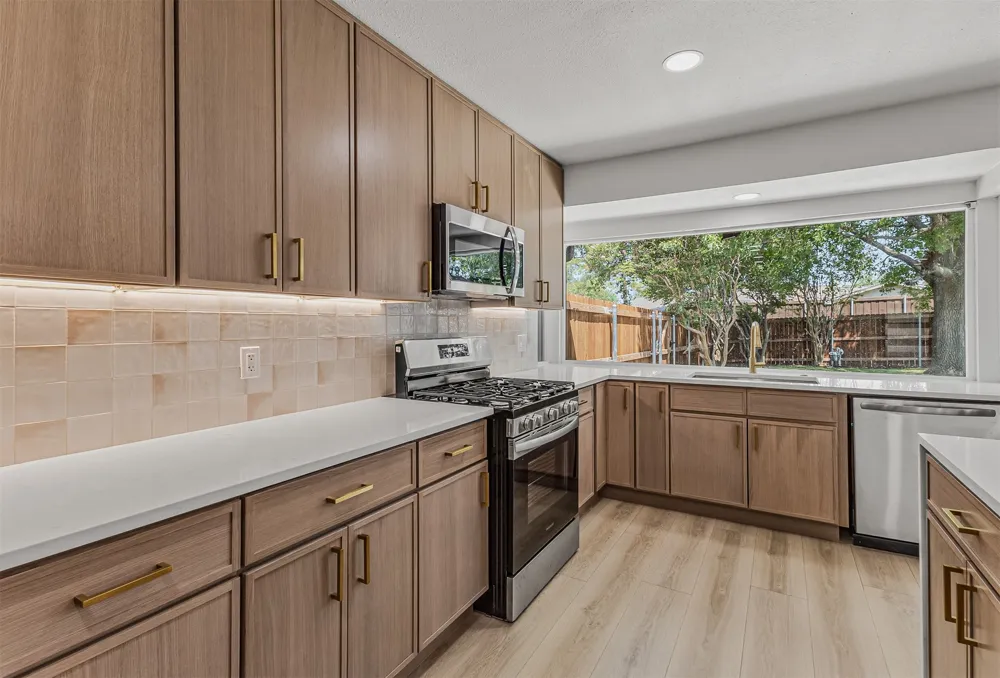 3745 Blue Trace Lane Farmers Branch, TX 75244