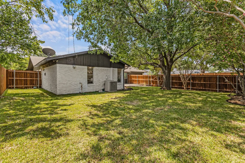 3745 Blue Trace Lane Farmers Branch, TX 75244