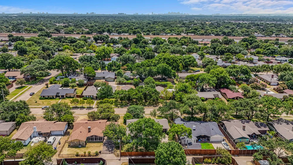 3745 Blue Trace Lane Farmers Branch, TX 75244
