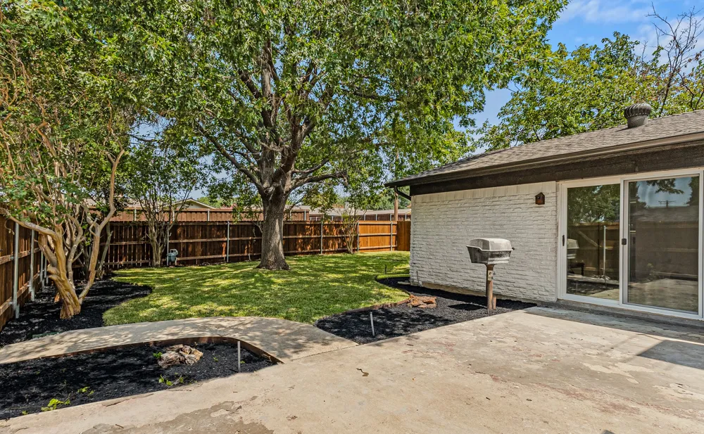 3745 Blue Trace Lane Farmers Branch, TX 75244