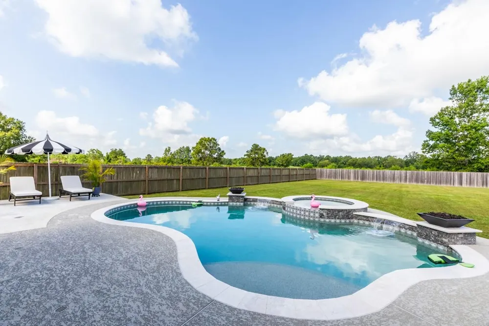 670 Dayna Lane Sour Lake, TX 77659