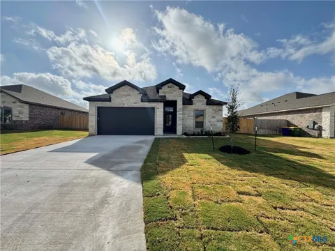 409 Magnolia