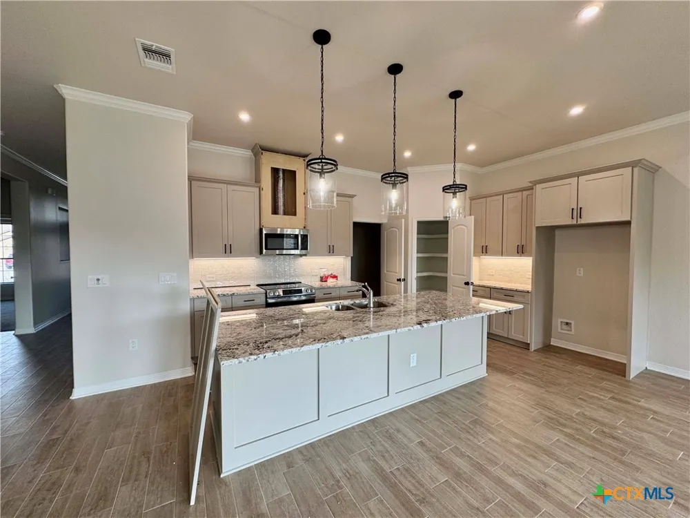 409 Magnolia Troy, TX 76579