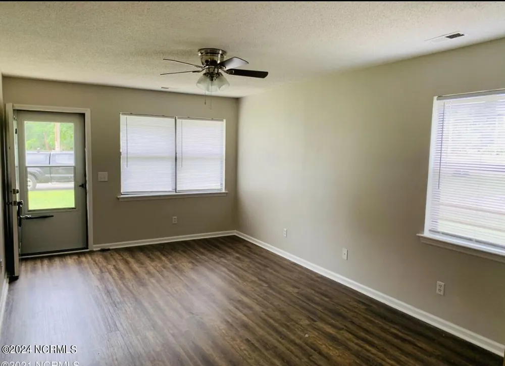 4223 SE College Street #A Ayden, NC 28513