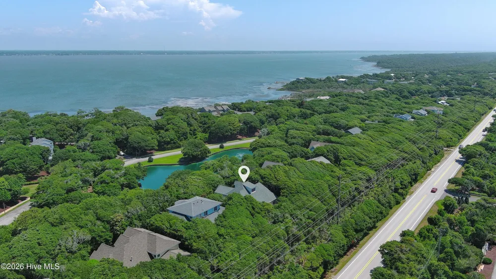 573 Coral Ridge Road Pine Knoll Shores, NC 28512