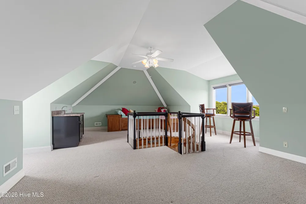 573 Coral Ridge Road Pine Knoll Shores, NC 28512