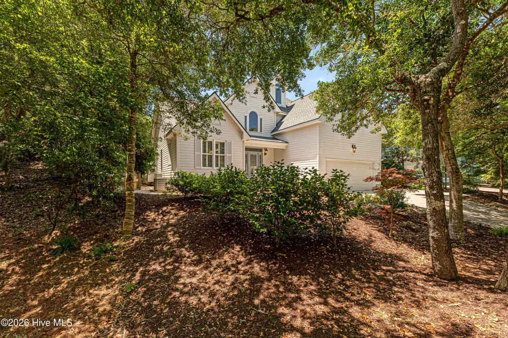 573 Coral Ridge Road Pine Knoll Shores, NC 28512